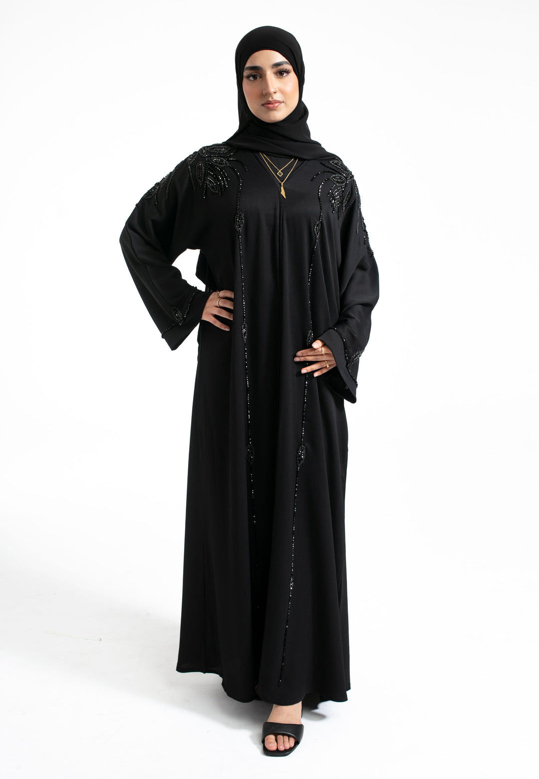 Black-Emirati-Closed-Abaya