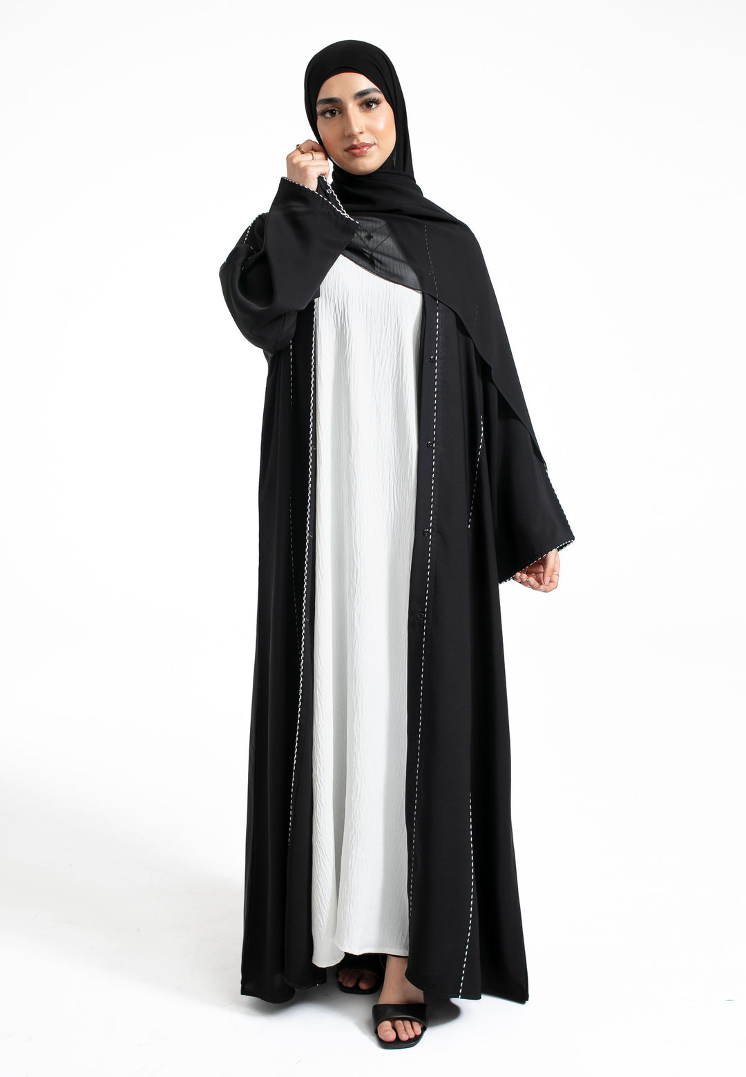 Black Minimal Open Abaya