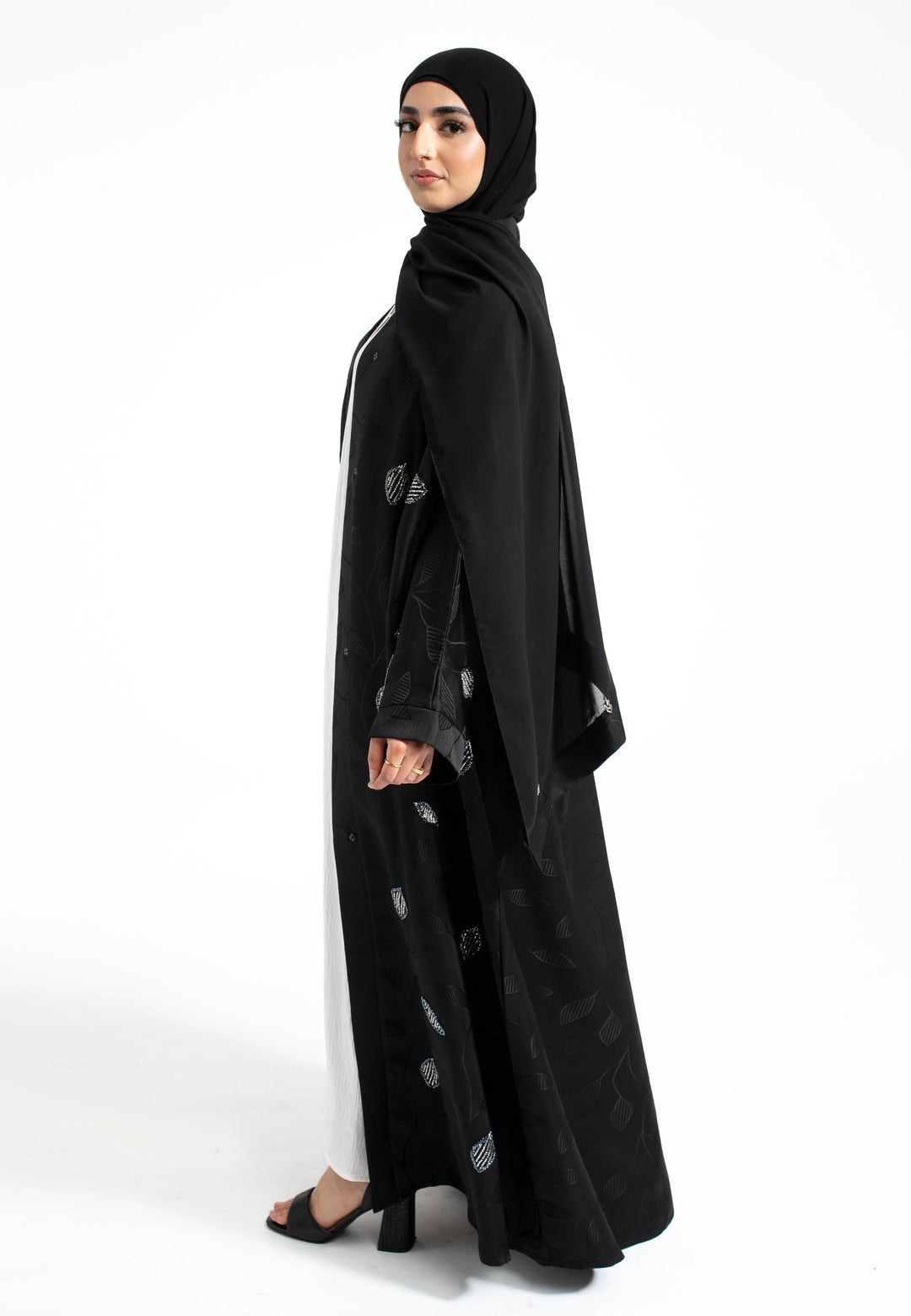 Khaleeji Embellished Black Abaya