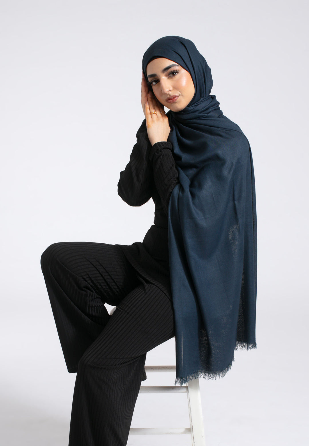 Navy Modal Hijab