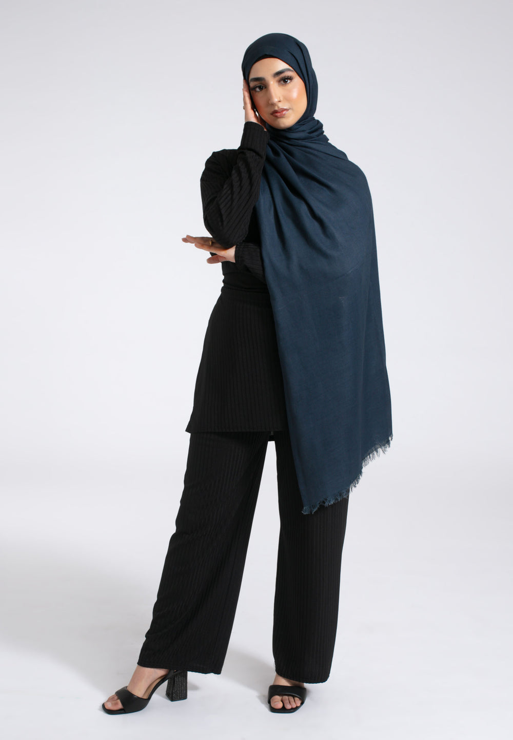 Navy Modal Hijab