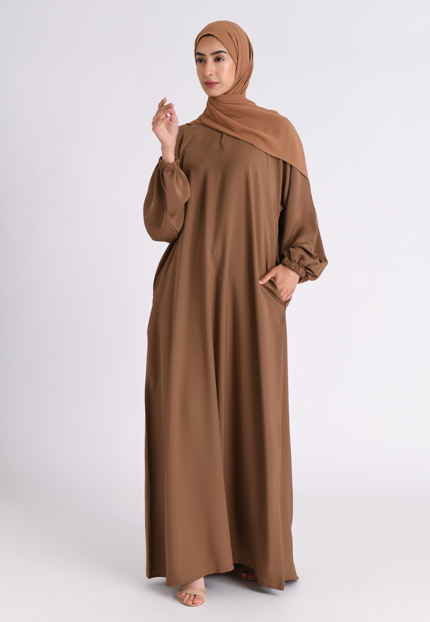 Closed abayas on sale